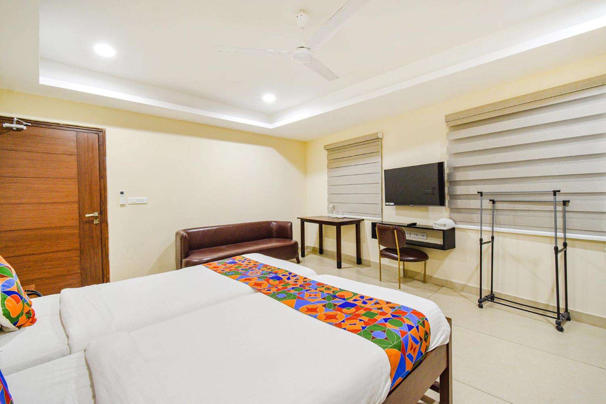 Fabhotel Prime Am Suites - Nr Yashoda Hospitals - Secunderabad Hyderabad Bagian luar foto
